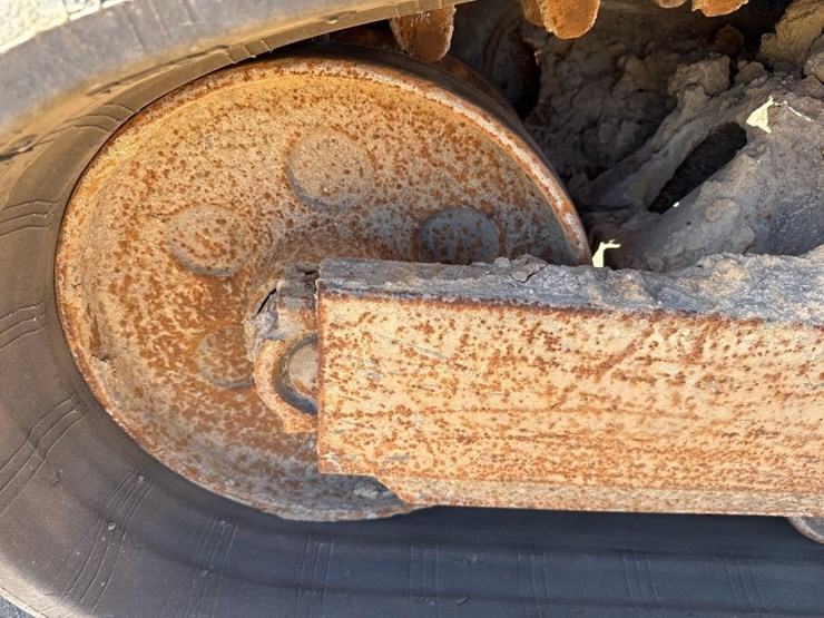 kubota-svl65-2-image-12