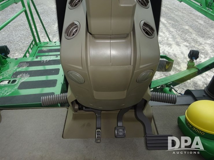 2022-john-deere-410r-image-149