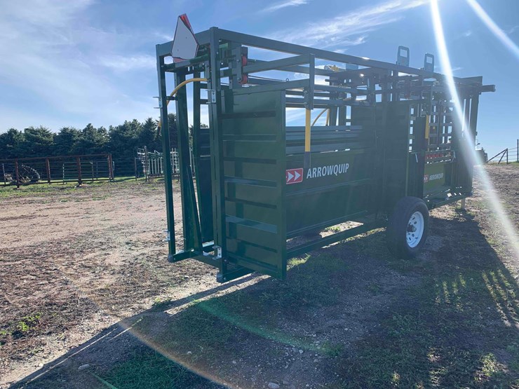 arrow-quip-748-ef-8-portable-chute-image-4