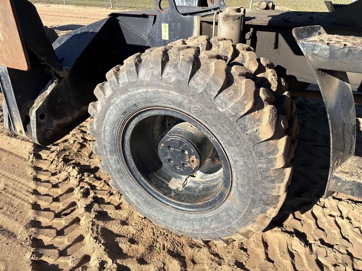 caterpillar-m316c-image-10