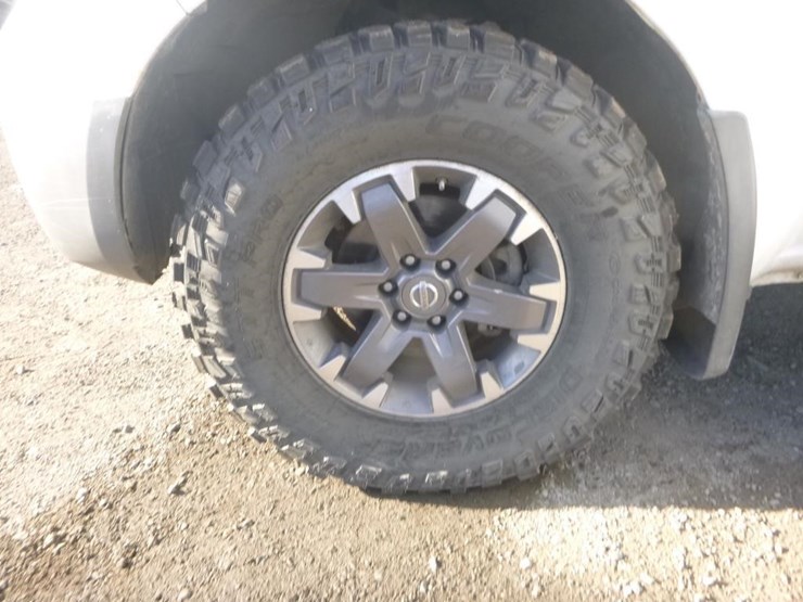 2019-nissan-frontier-image-14