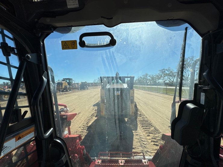 takeuchi-tl10v2-image-24