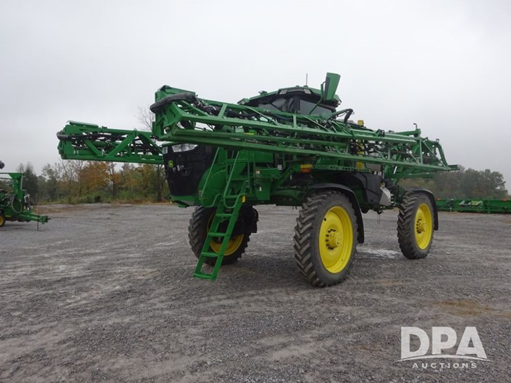 2022-john-deere-410r-image-1