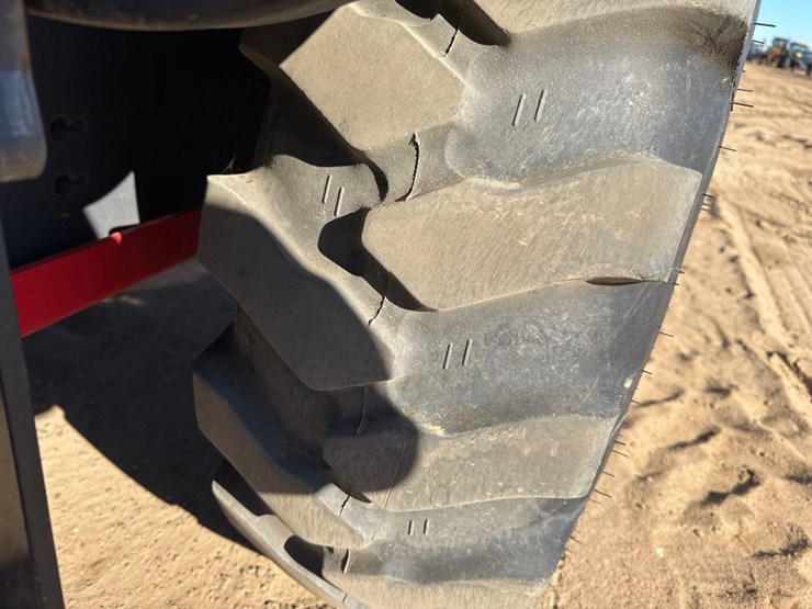 new-holland-w80c-image-10