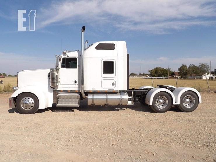 2005-kenworth-w900l-image-2