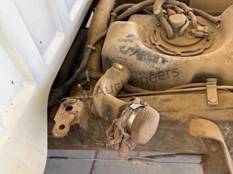 2005-chevrolet-silverado-2500hd-image-11