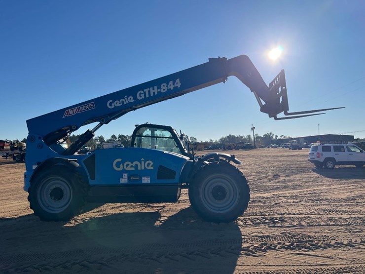 2017-genie-gth844-image-5