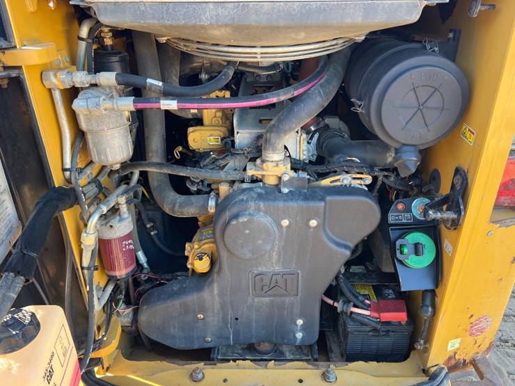 caterpillar-272d2-image-23