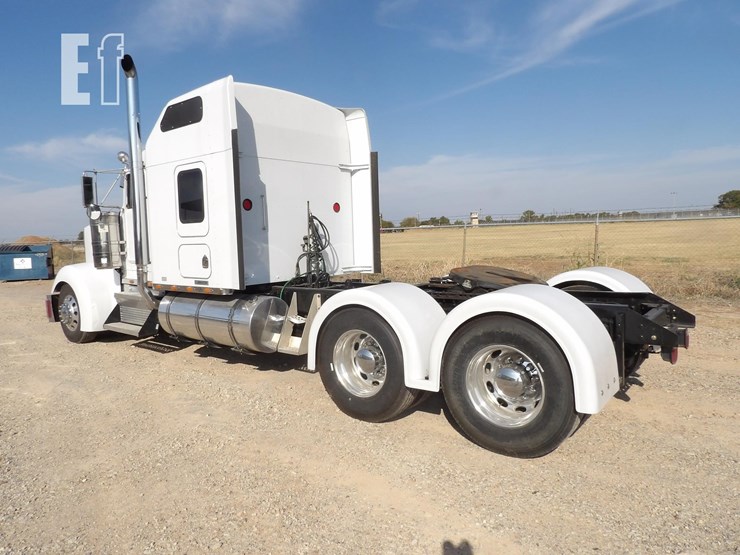 2005-kenworth-w900l-image-3