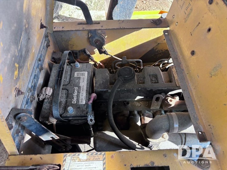 2001-swinger-2000-image-24