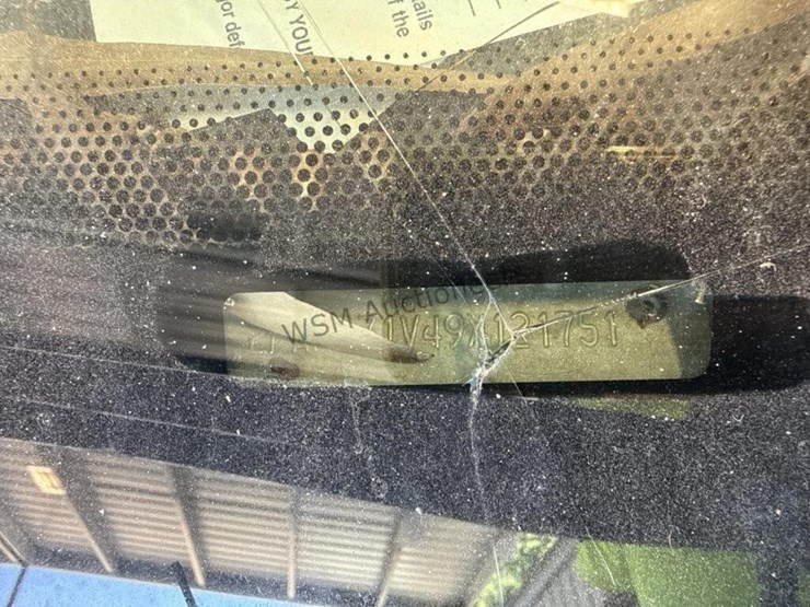 2009-ford-crown-victoria-sdn-image-14