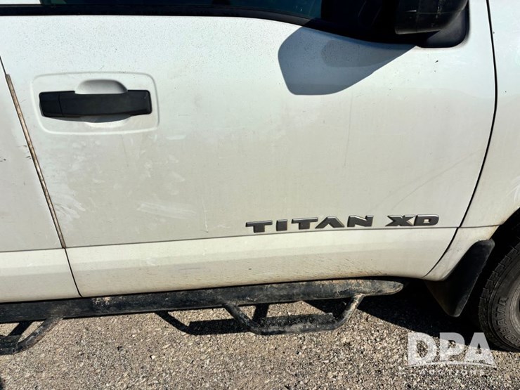 2018-nissan-titan-image-44