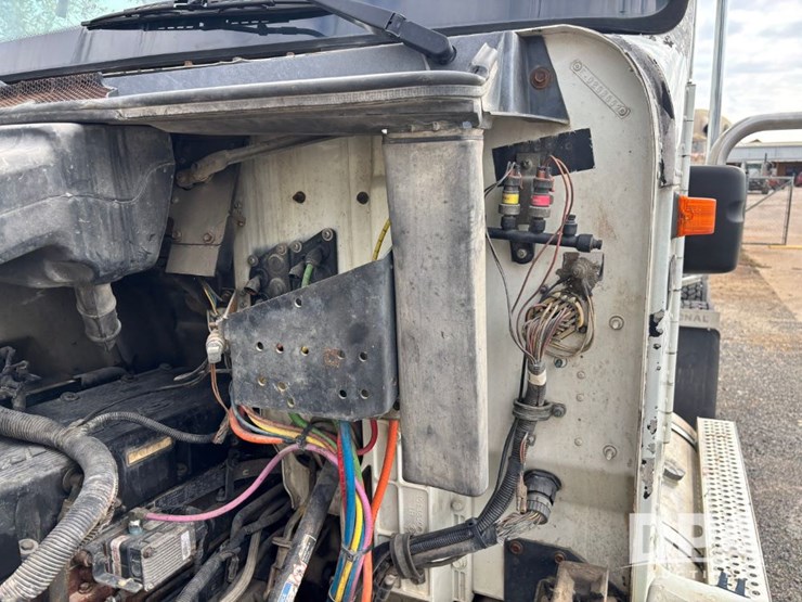 2005-international-9200i-image-60