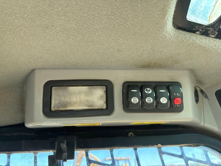 caterpillar-272d2-xhp-image-23