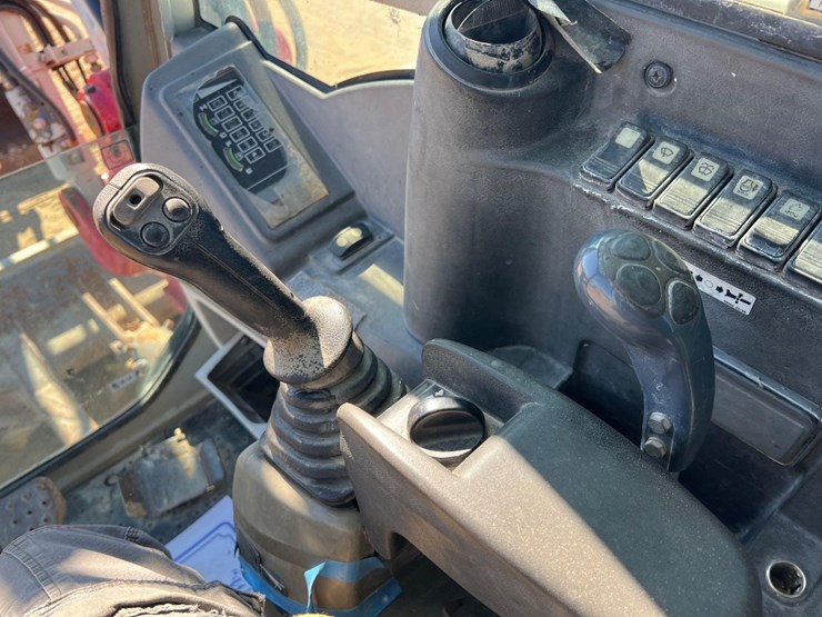 takeuchi-tb285-image-33