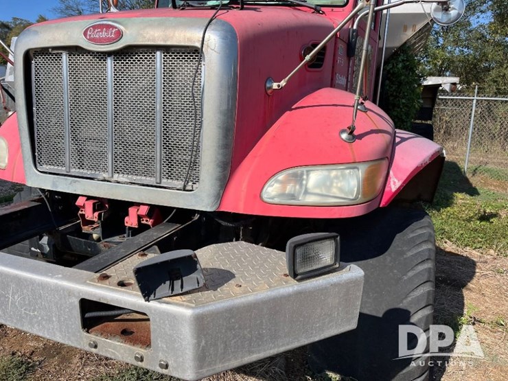 2009-stahly-peterbilt-image-13