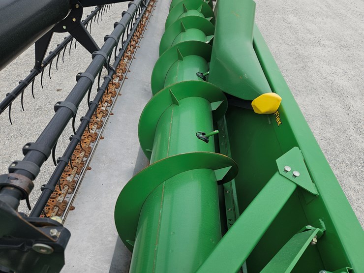 2009-john-deere-635f-image-8