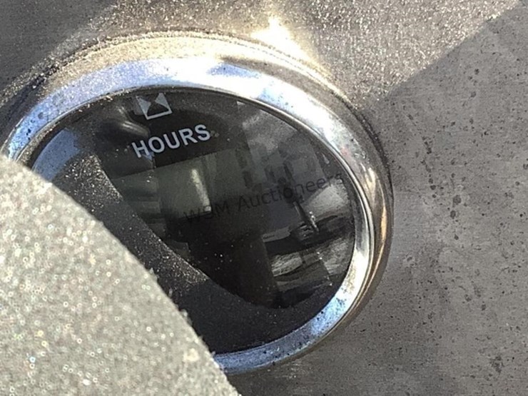 2025-cfg-kkta27-stand-up-skid-steer-image-12