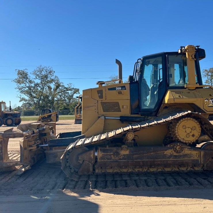 CATERPILLAR D6N LGP
