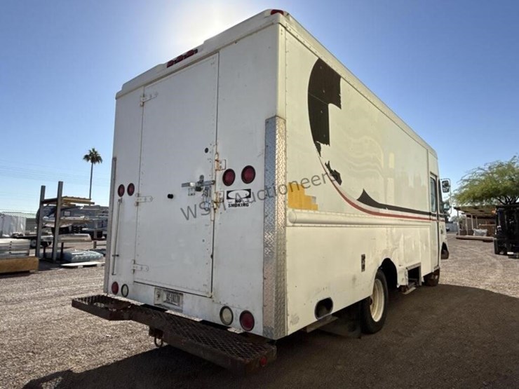 1994-chevrolet-p30-image-7