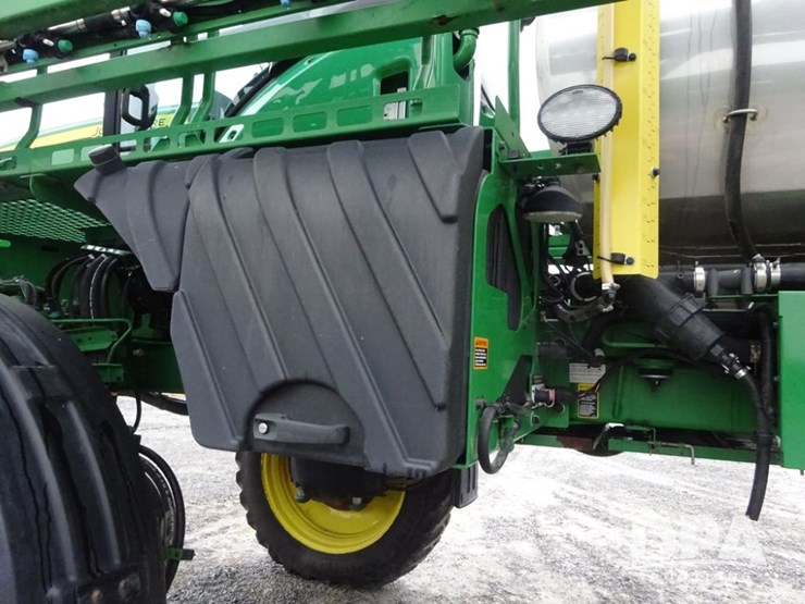 2021-john-deere-r4038-image-92