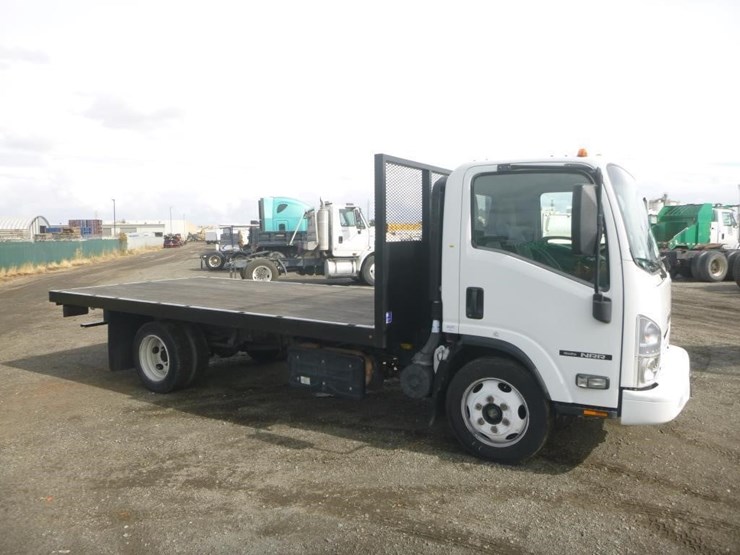 2018-isuzu-nrr-image-2