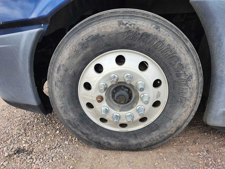 2017-freightliner-cascadia-image-9