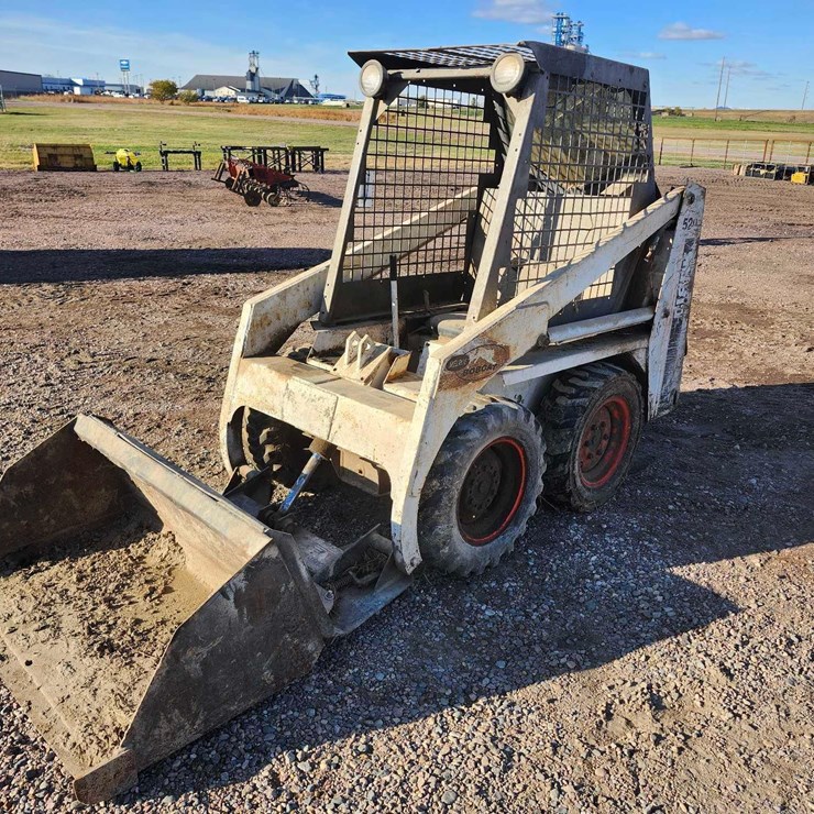 1976 Melroe Bobcat 520 Skid Steer
