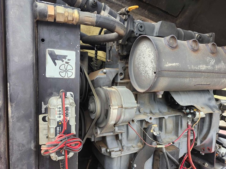 2000-jlg-600s-image-16