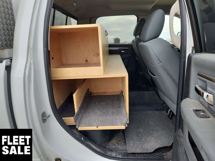 2014-ram-2500-slt-image-31