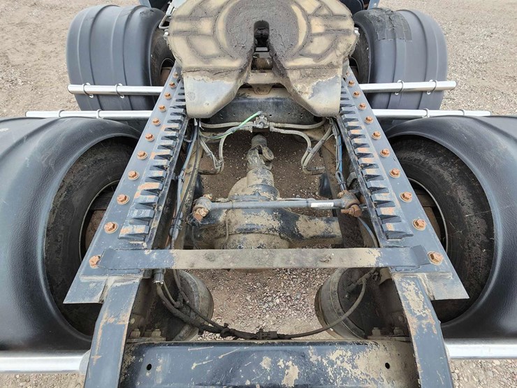 2017-freightliner-cascadia-image-23