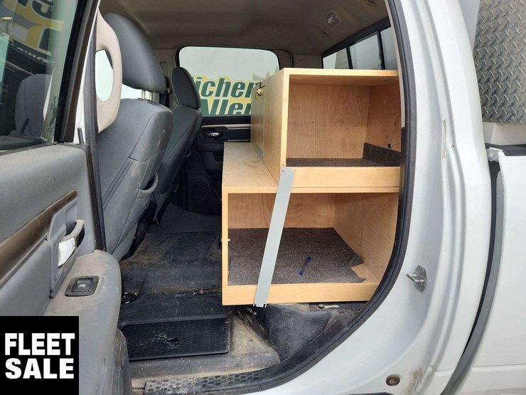 2014-ram-2500-slt-image-29