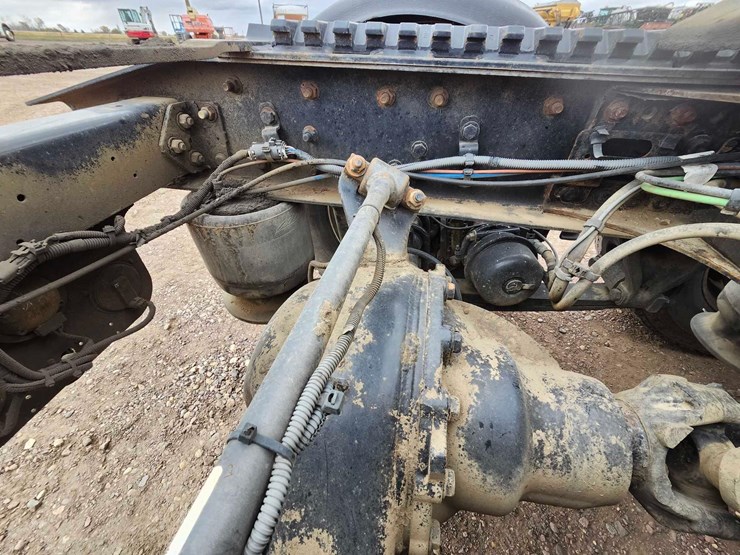 2017-freightliner-cascadia-image-24