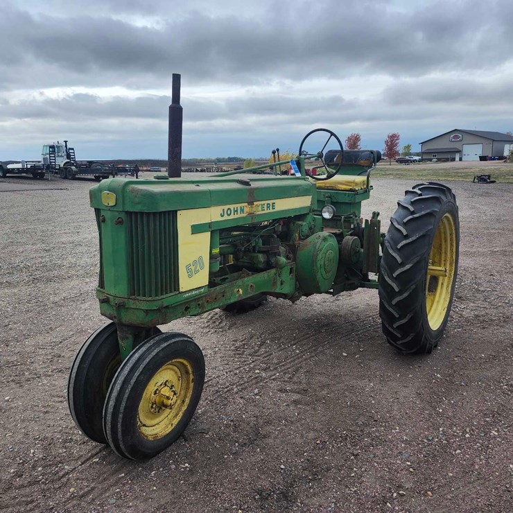 JOHN DEERE 520