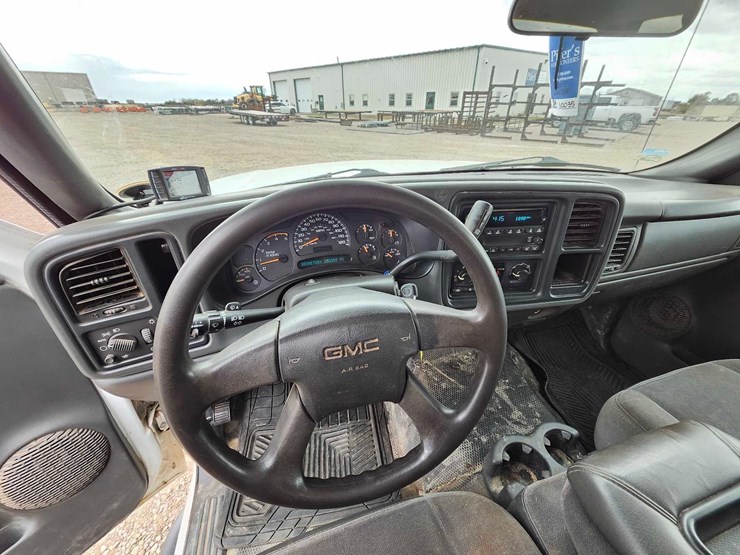 2005-gmc-sierra-3500-image-20
