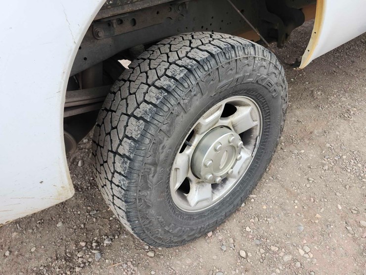 2012-ford-f250-image-26