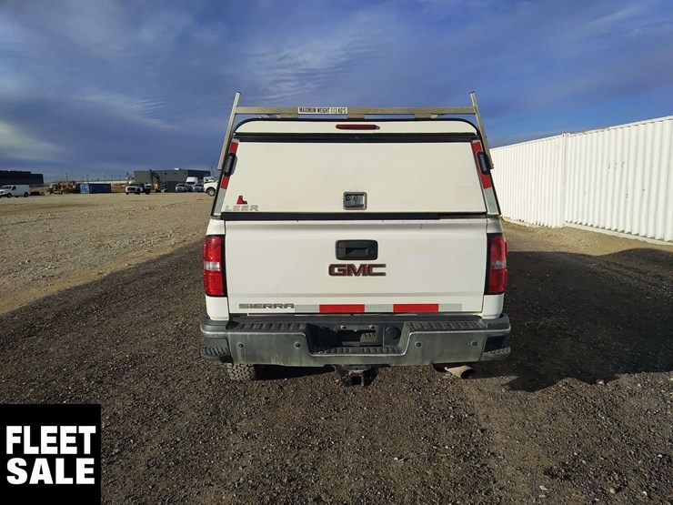 2018-gmc-sierra-2500hd-image-8