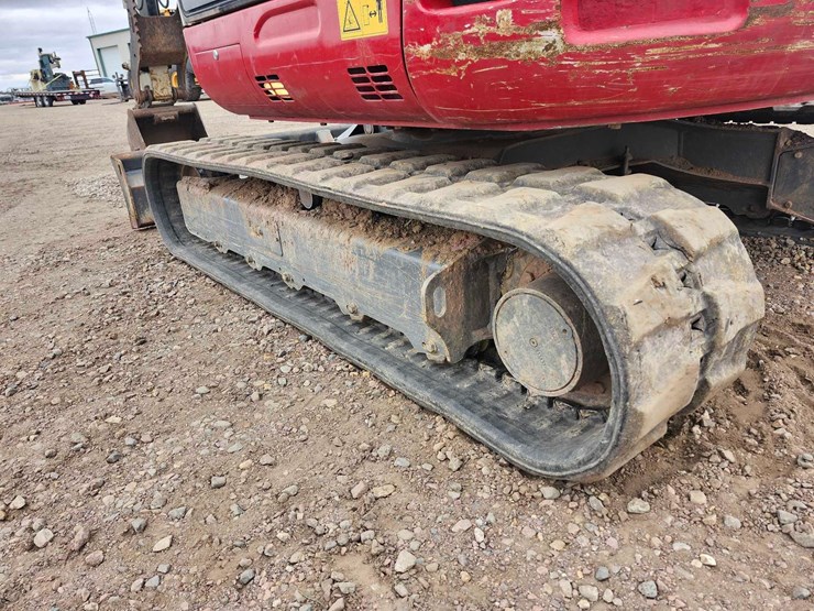 2015-takeuchi-tb260-mini-excavator-image-6