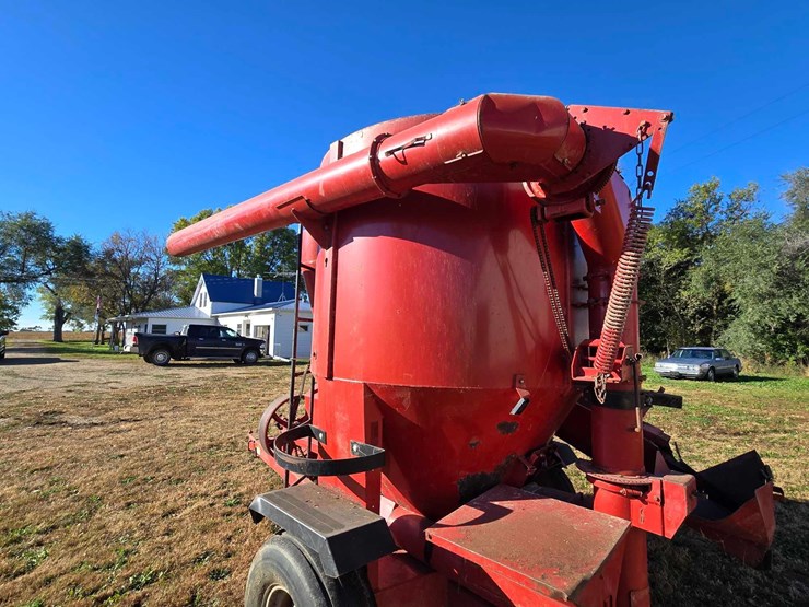 case-ih-1250-image-8