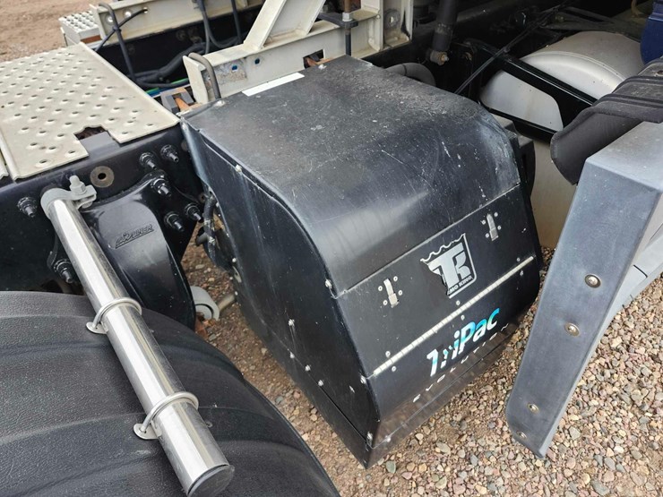 2017-freightliner-cascadia-image-26