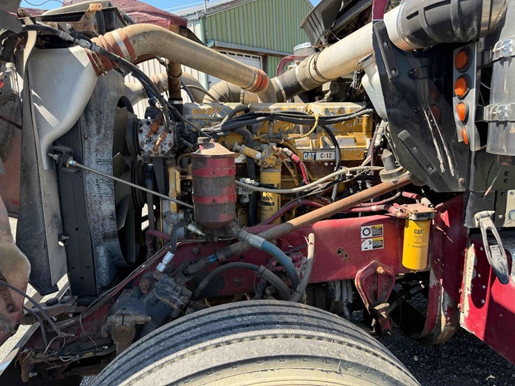 2000-kenworth-w900b-image-6