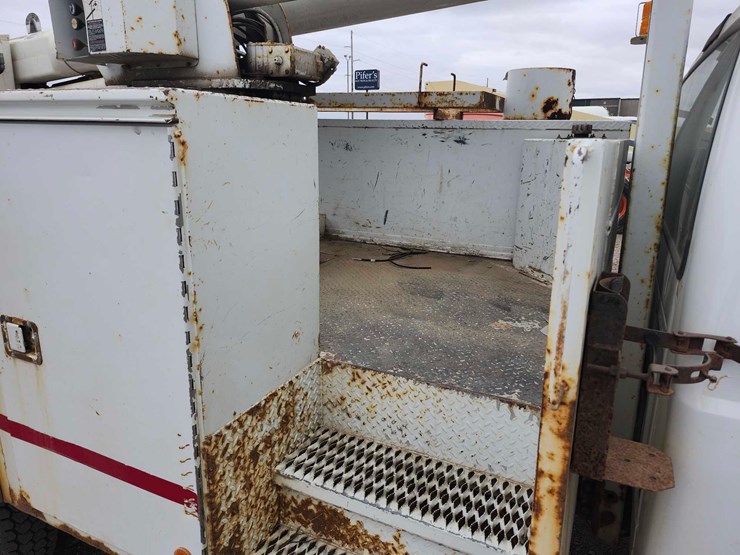 2001-ford-f550-image-19