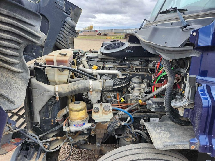 2017-freightliner-cascadia-image-27