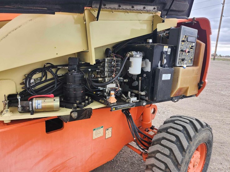 2000-jlg-600s-image-18