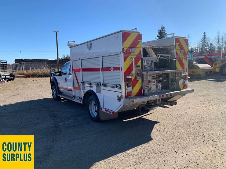 2011-ford-f550-image-8