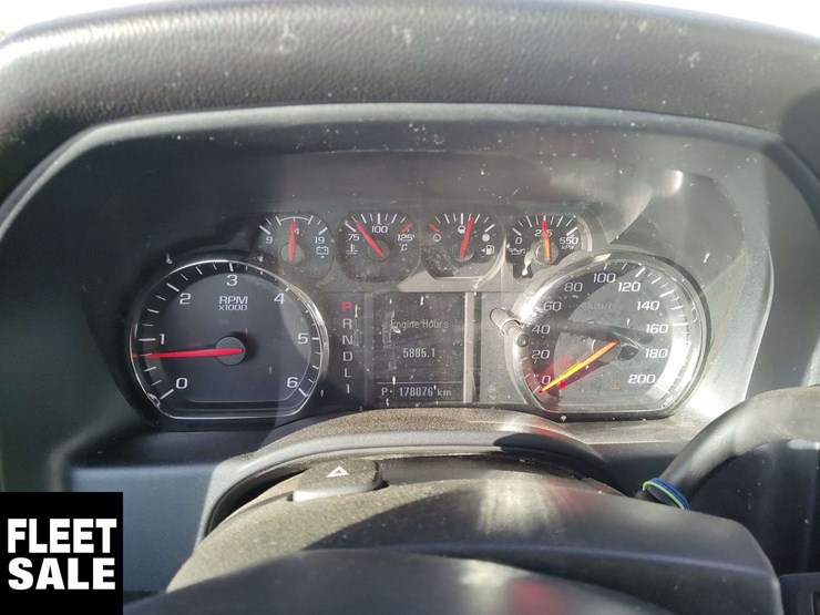 2018-gmc-sierra-2500hd-image-11