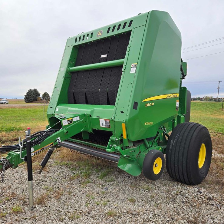 2023 JOHN DEERE 560M