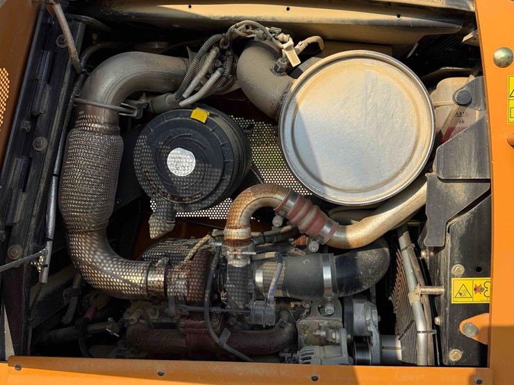 2021-case-850m-image-5