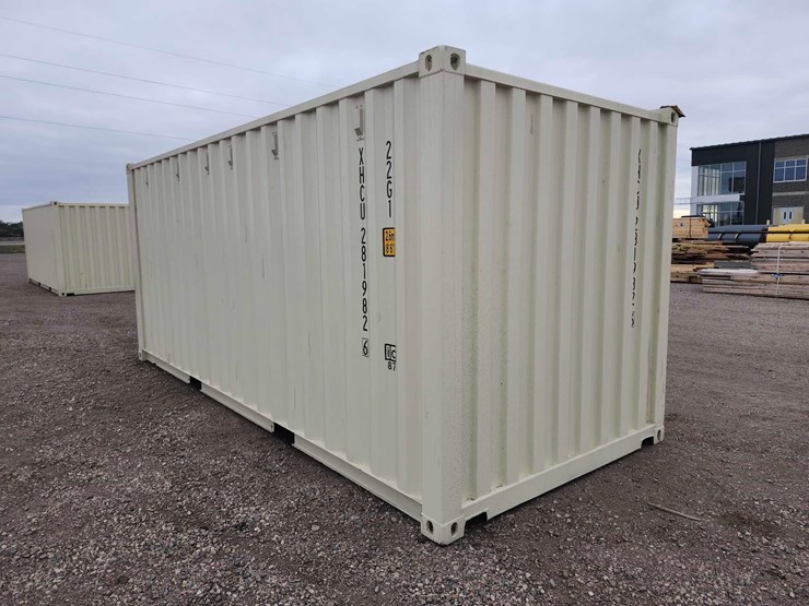 20-ft.-shipping-container-image-4