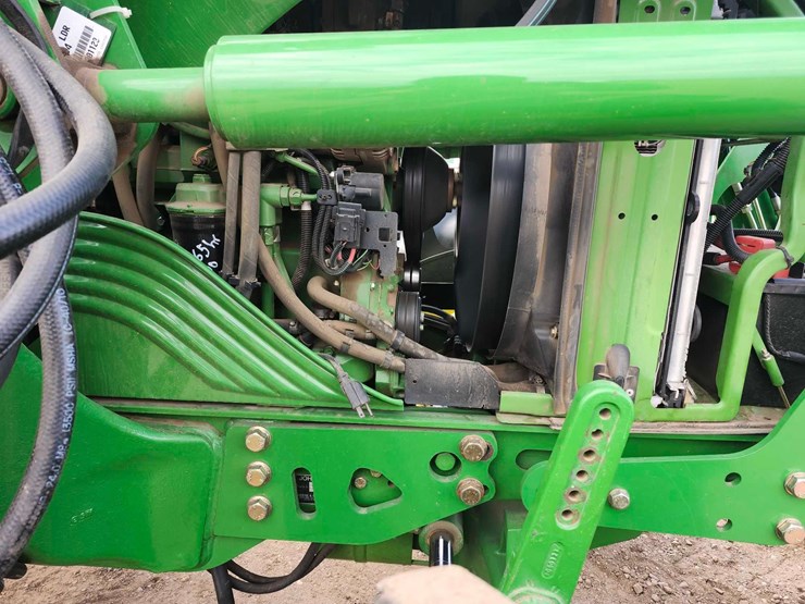 2005-john-deere-6420-image-23